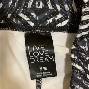 Live Love Dream Pants - Live Love Dream Crop Leggings Live Love Dream Pants - Live Love Dream Crop Leggings